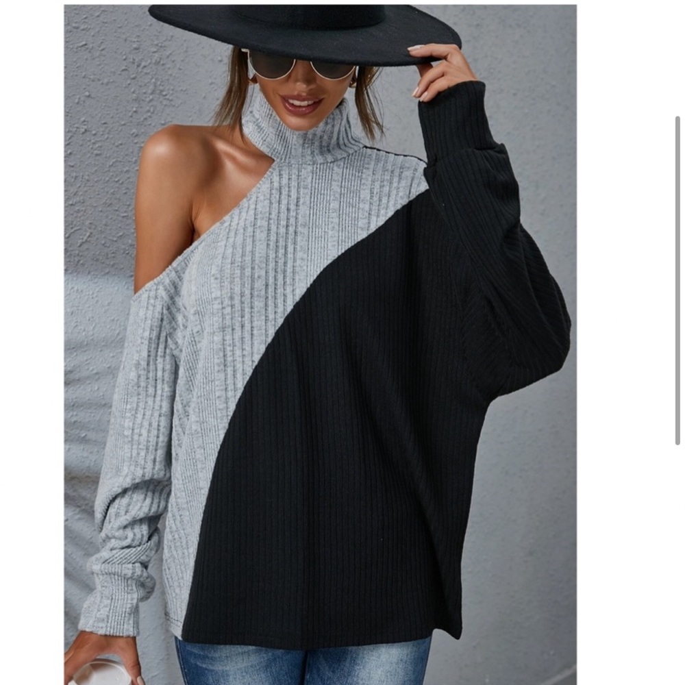 Colorblock Grey and Black Long Sleeve Oversized Ribbed Cutout Top